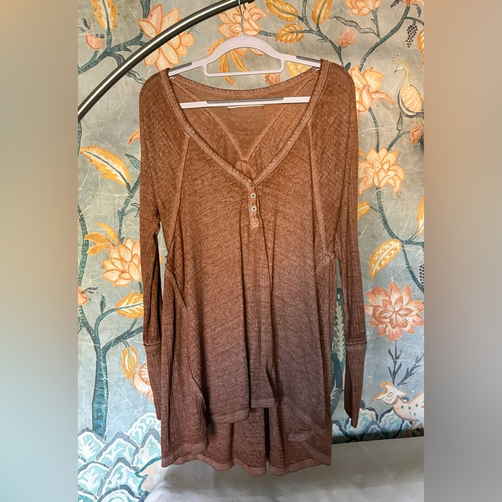 We The Free Brown Long Sleeve Top XS
